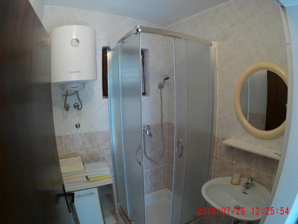Apartman Luburic Pinezići 外观 照片